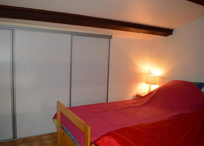 Maison Bien Situee Avec Parking St Cyprien Sc410-31h